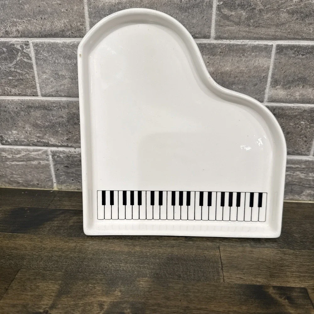 Shafford Original grand piano